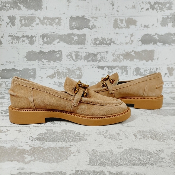 New Steve Madden Karmine Gleaming Tan Suede Goldtone Hardware Loafer W246 - Picture 2 of 9